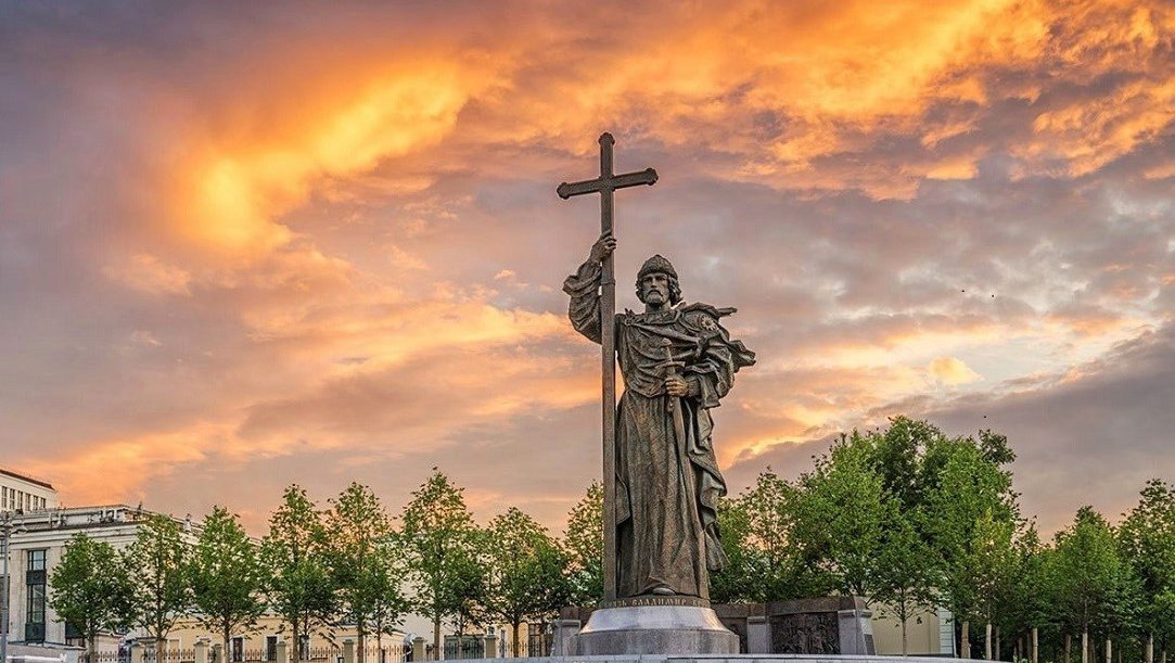 Памятник князю Владимиру